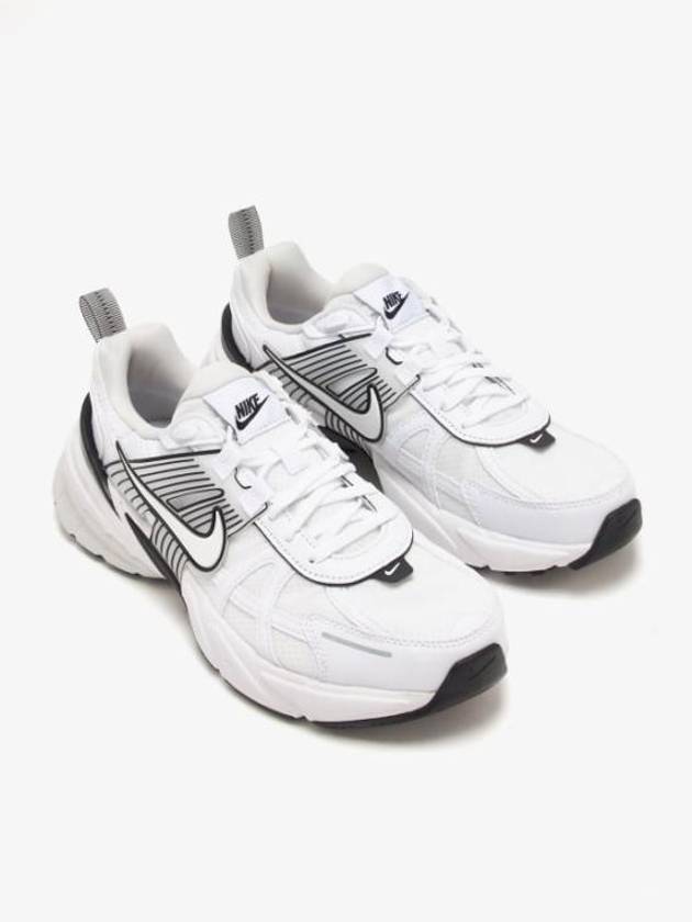 V2K Run Low Top Sneakers Summit White - NIKE - BALAAN 3