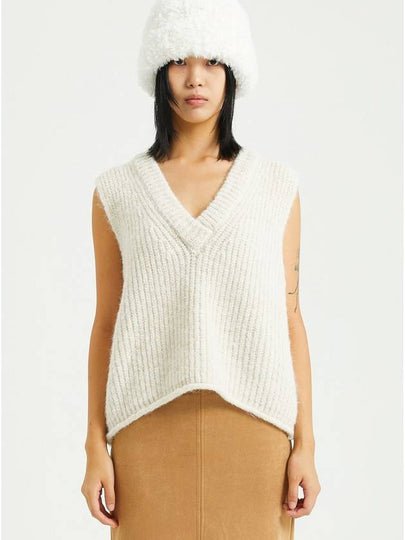 Women's Loose Knit Vest Beige - RAWMANTICS - BALAAN 2