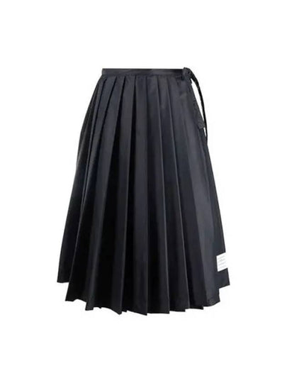 Nylon Ripstop Below Wrap Pleated Skirt Navy - THOM BROWNE - BALAAN 2