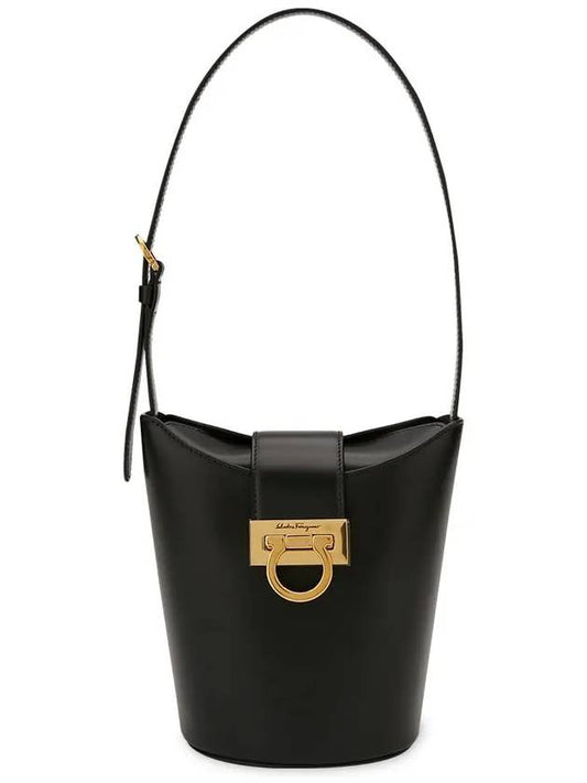 Small Trifolio Shoulder Bag Black - SALVATORE FERRAGAMO - BALAAN 2