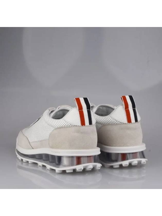 Women Vitello Calf Tech Runner Clear Sole Low Top Sneakers White - THOM BROWNE - BALAAN 3