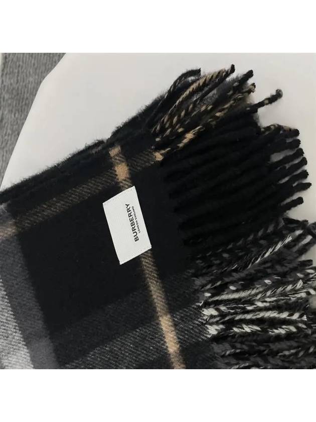 Striped Check Cashmere Muffler Black - BURBERRY - BALAAN.