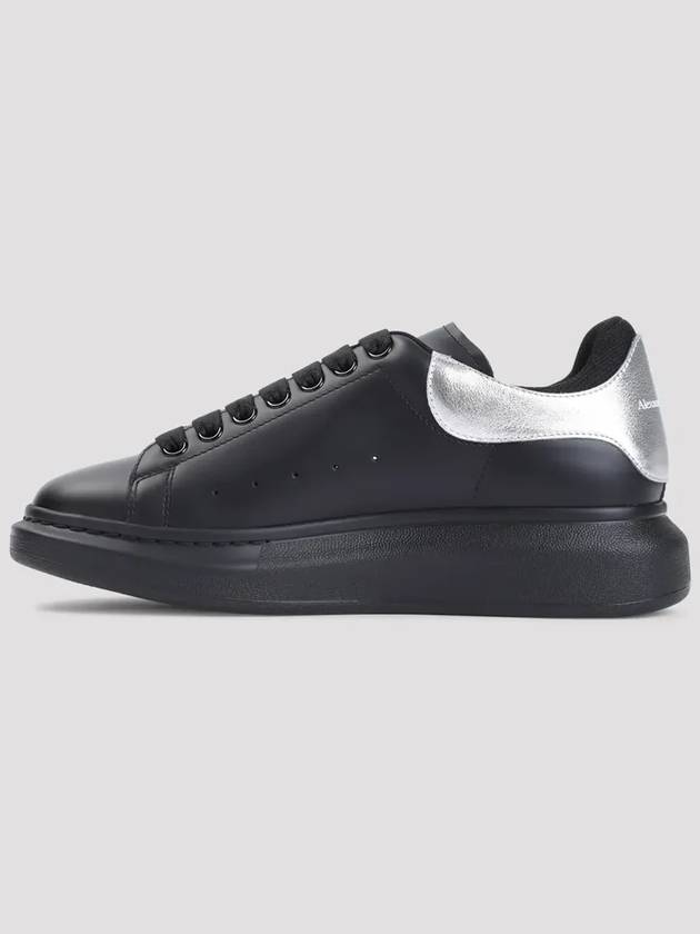 Oversized Silver Tab Low Top Sneakers Black - ALEXANDER MCQUEEN - BALAAN 3