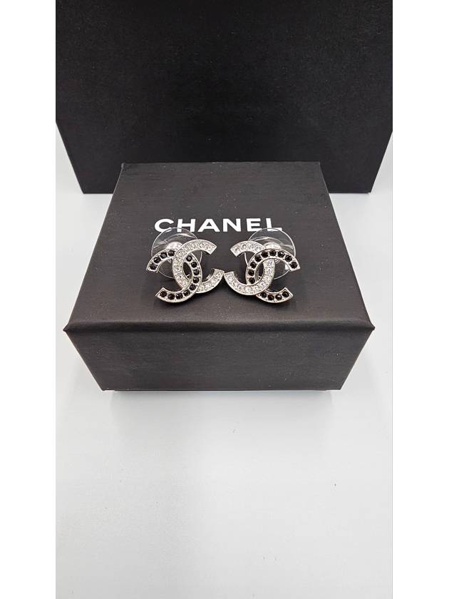 Crystal Two-tone CC Logo Earrings Silver Black - CHANEL - BALAAN 4