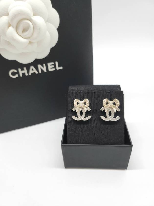 CC logo ribbon earrings cubic gold silver ABE450 - CHANEL - BALAAN 1