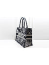 Book Tote Zodiac Black Medium M1296ZRHZ M06E - DIOR - BALAAN 4