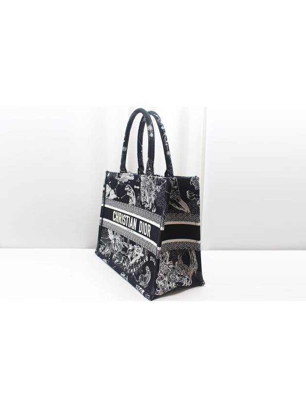 Book Tote Zodiac Black Medium M1296ZRHZ M06E - DIOR - BALAAN 4