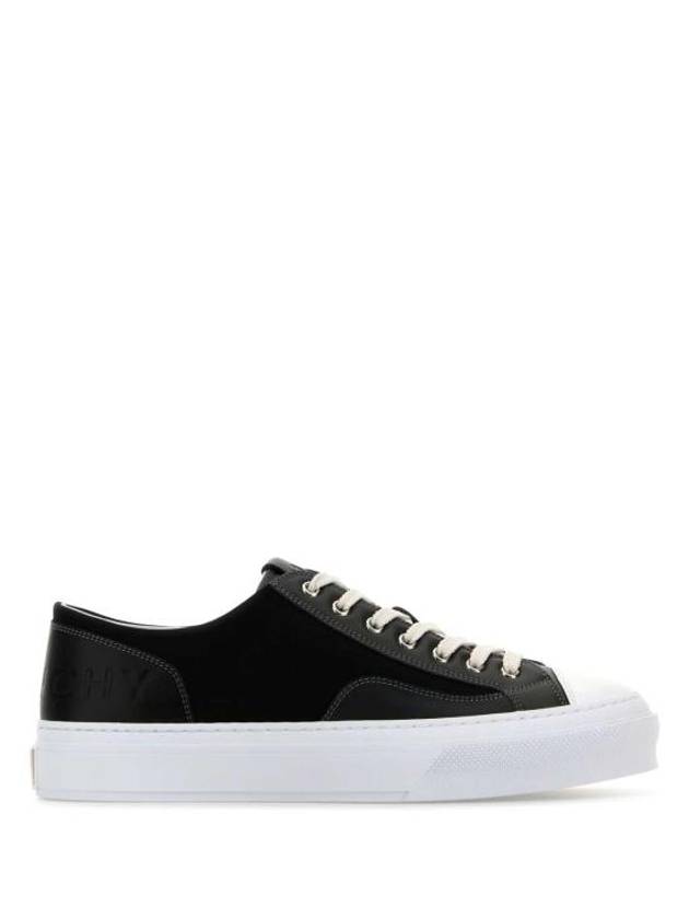 City Debossed Logo Low Top Sneakers Black - GIVENCHY - BALAAN 1