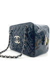 Patent silver shoulder bag - CHANEL - BALAAN 3