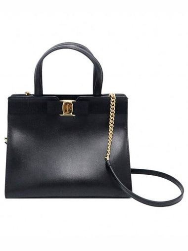 Women s Ferragamo 21 I290 Black Calfskin New Vara Bow Medium 2WAY gt bag Gangbuk used luxury goods - SALVATORE FERRAGAMO - BALAAN 1