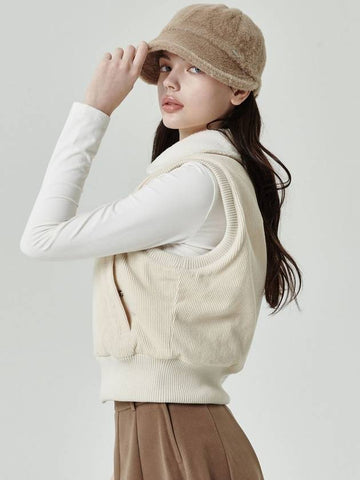 Metal logo fluffy bonnet hat beige - GOXO - BALAAN 1