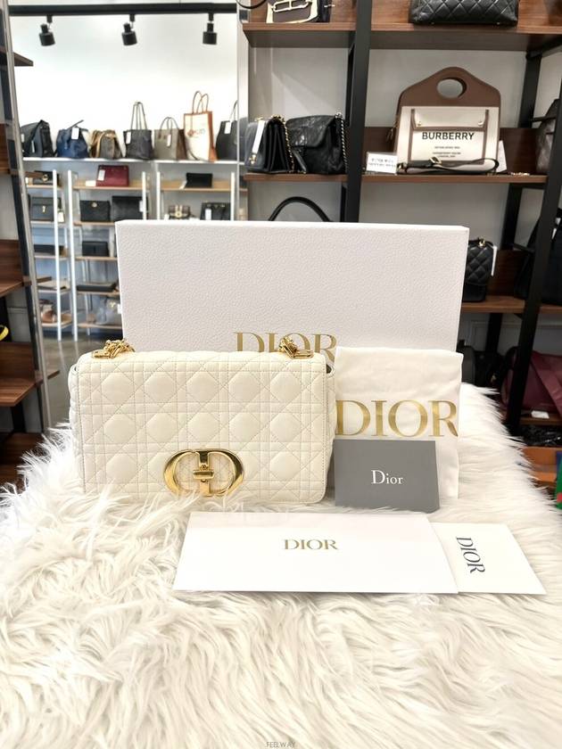 Daol Sangin Branch Caro Bag Medium White M9242 Condition A - DIOR - BALAAN 7