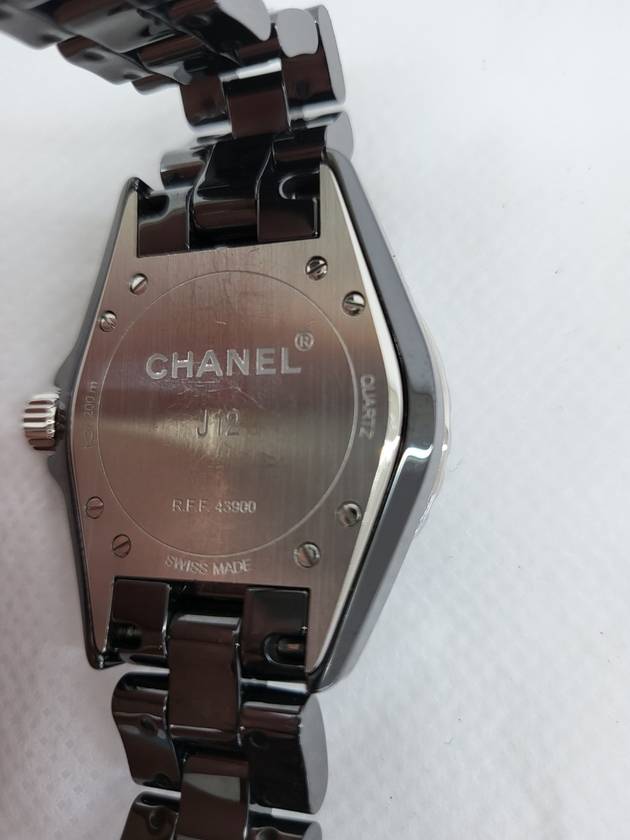 J12 Ceramic Black Quartz 33mm Women s Watch h0682 - CHANEL - BALAAN 8