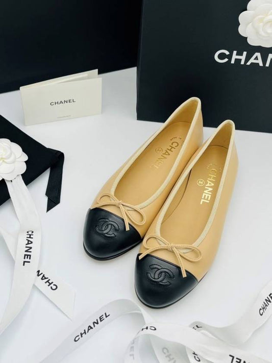 Classic ballerina flat shoes black beige two tone G02819 - CHANEL - BALAAN 2