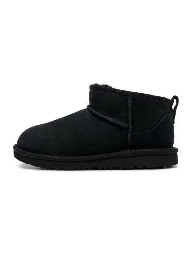 KIDS Suede Leather Mini Boots Black Classic Ultra 1130750KBLK - UGG - BALAAN 1