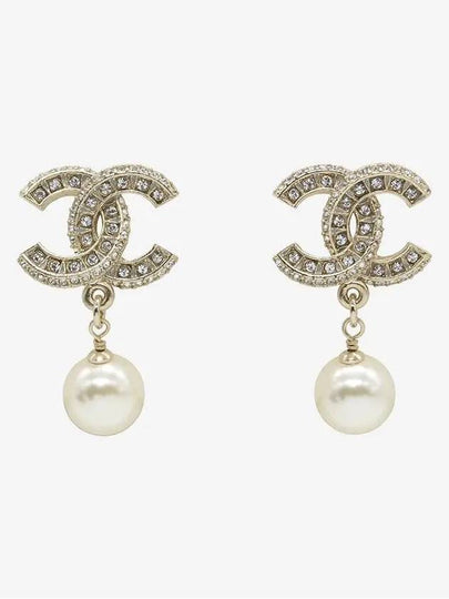 Women's CC Logo Pearl Drop Earrings Gold - CHANEL - BALAAN 2