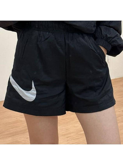 Women's Sportswear Essentials High Rise Woven Shorts Black - NIKE - BALAAN 2