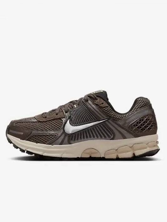 Zoom Vomero 5 Women s Sneakers Baroque Brown Light Orewood Hemp Chrome FN6742 201 698225 - NIKE - BALAAN 1