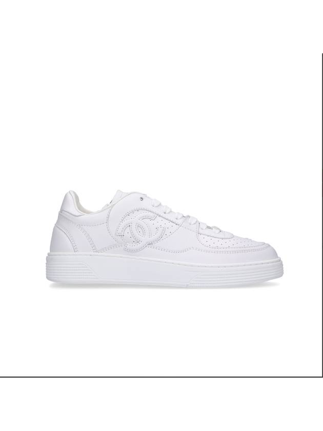 CC Logo Calfskin Low Top Sneakers White - CHANEL - BALAAN 2