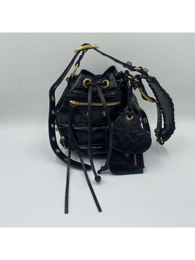 Le Cagole XS Leather Bucket Bag Black - BALENCIAGA - BALAAN 5