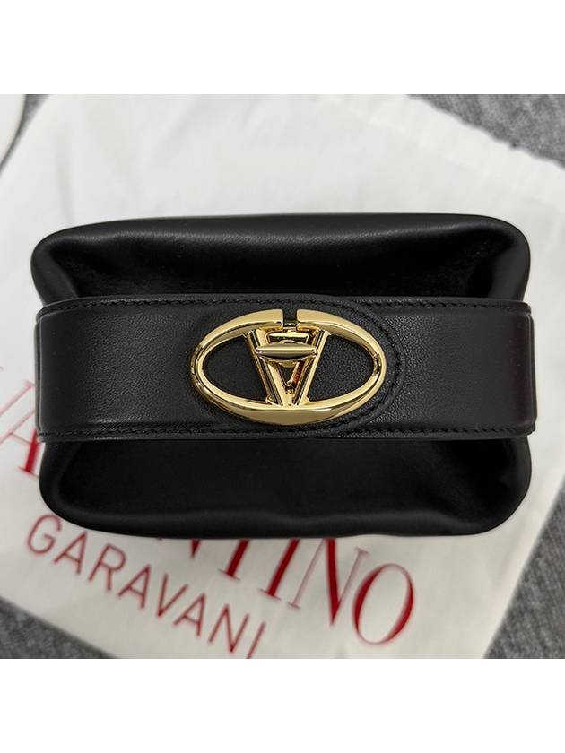 Garavani Logo Plaque Tote Bag Black - VALENTINO - BALAAN 6