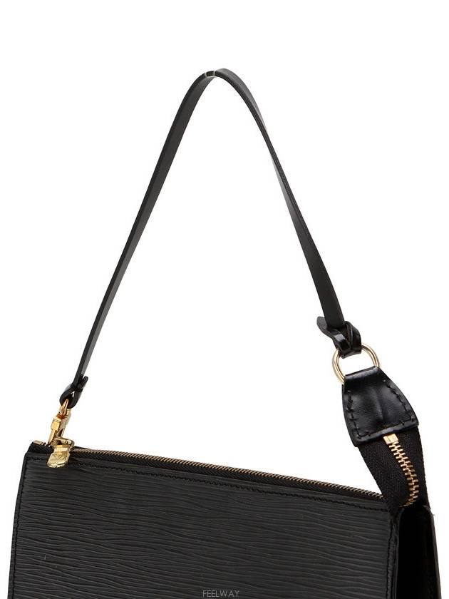 women pouch bag - LOUIS VUITTON - BALAAN 5