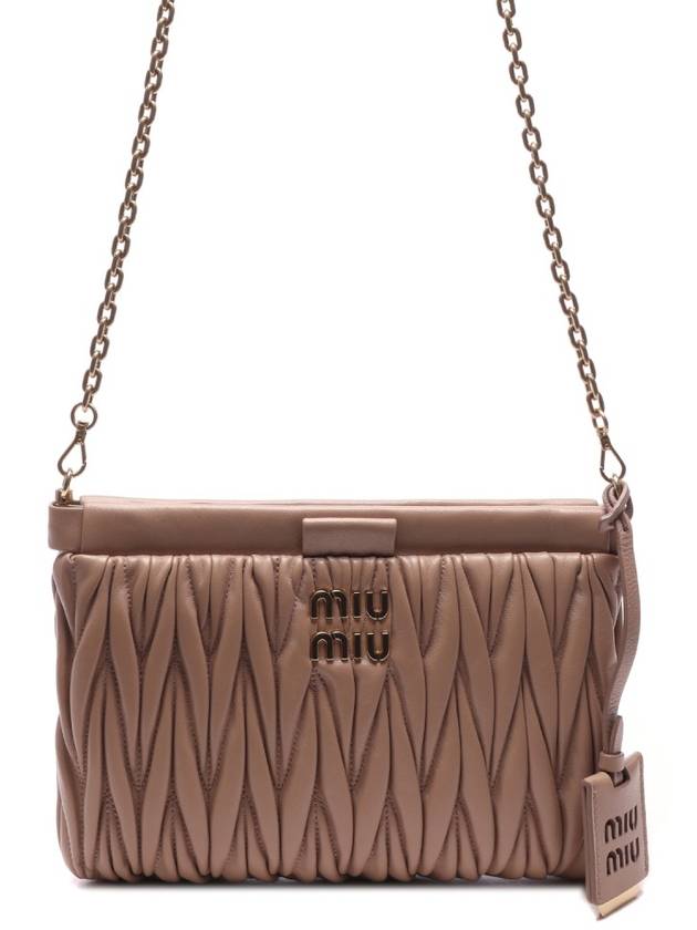 Matelasse Leather Chain Clutch Bag Cameo - MIU MIU - BALAAN 3