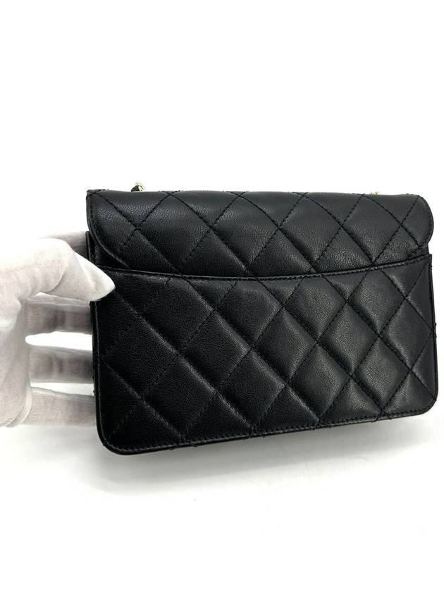 Lambskin Beauty Rock Flap Bag Shoulder Small - CHANEL - BALAAN 4