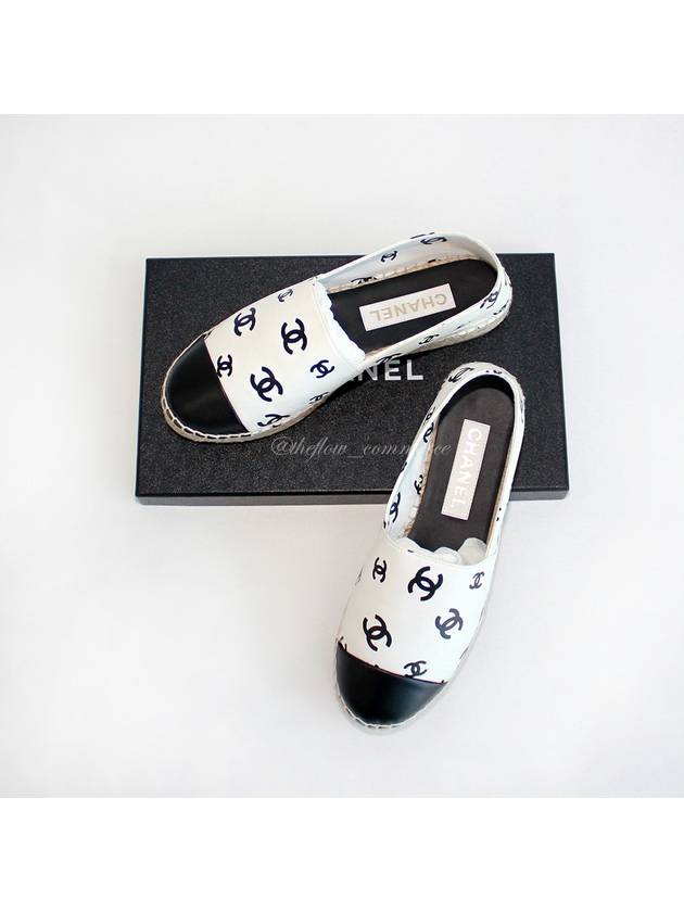 All Over CC Logo Espadrilles Black White - CHANEL - BALAAN 2