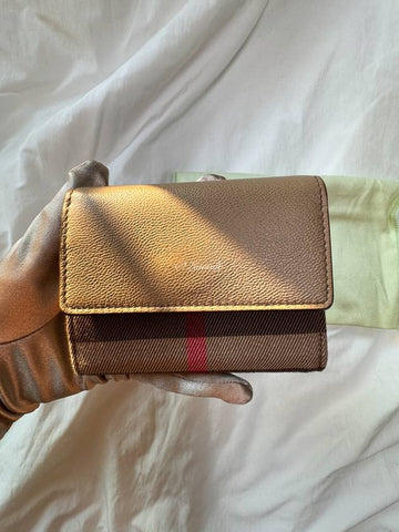 Small envelope check half wallet 8084539 - BURBERRY - BALAAN 1