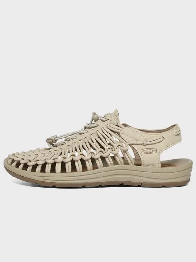 Uneek Embossed Logo String Sandal Safari - KEEN - BALAAN 4