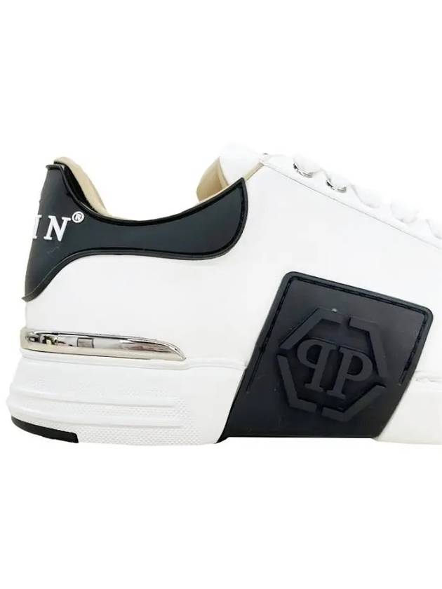 Logo Patch Leather Low Top Sneakers White - PHILIPP PLEIN - BALAAN 4