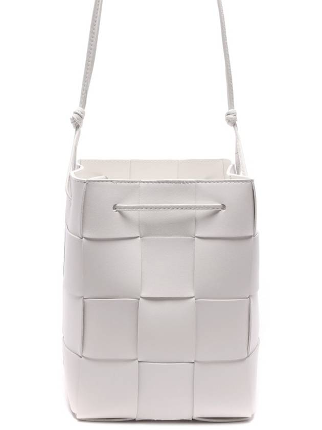 Intrecciato Cassette Small Bucket Bag White - BOTTEGA VENETA - BALAAN 3