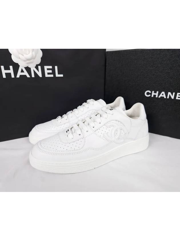 CC Logo Calfskin Low Top Sneakers White - CHANEL - BALAAN 2