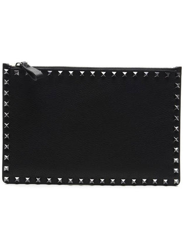 Rockstud Clutch Bag Black - VALENTINO - BALAAN.