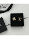 CC logo stud earrings gold - CHANEL - BALAAN 2