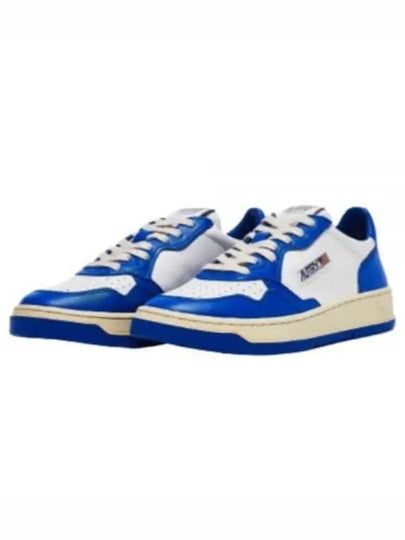 Women's Medalist Bi-Color Low-Top Sneakers Blue - AUTRY - BALAAN 2