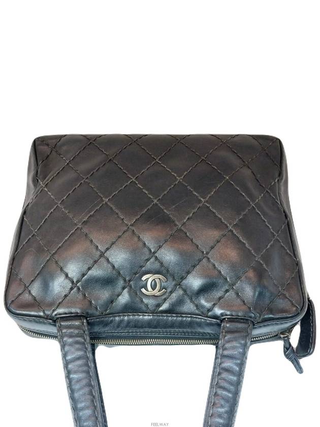 Wild Stitch Short Shoulder Bag or Tote No 6 - CHANEL - BALAAN 4