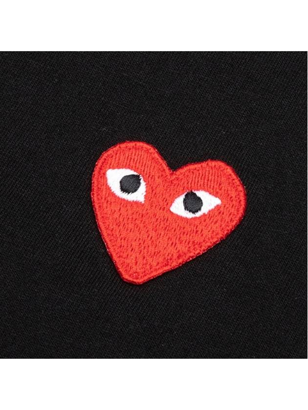 Play Red Heart Waffen Short Sleeve T-Shirt Black P1 T108 1 - COMME DES GARCONS PLAY - BALAAN 4