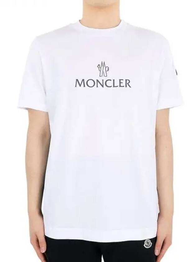 Men s Logo Patch Applique Short Sleeve White 8C00060 829H8 001 1062745 - MONCLER - BALAAN 1