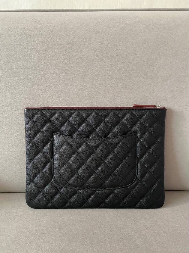 Medium Classic Clutch Bag Caviar Leather & Silver Black - CHANEL - BALAAN 4