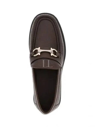 Moccasin Gancini Ornament Calfskin Loafers Brown - SALVATORE FERRAGAMO - BALAAN 2