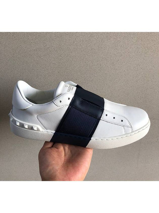 Men's Rockstud Banding Navy Block Sneakers White - VALENTINO - BALAAN.