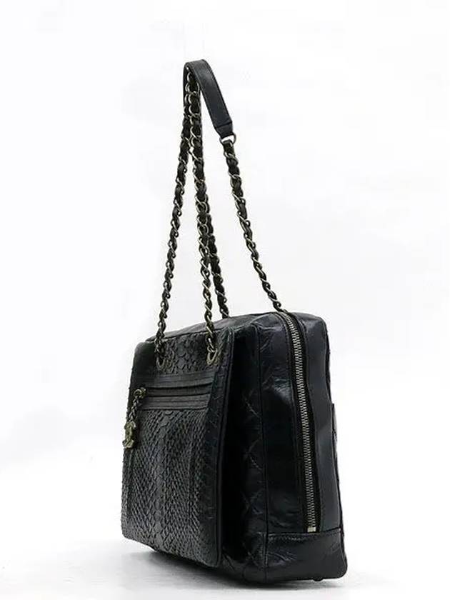 black shoulder bag - CHANEL - BALAAN 3