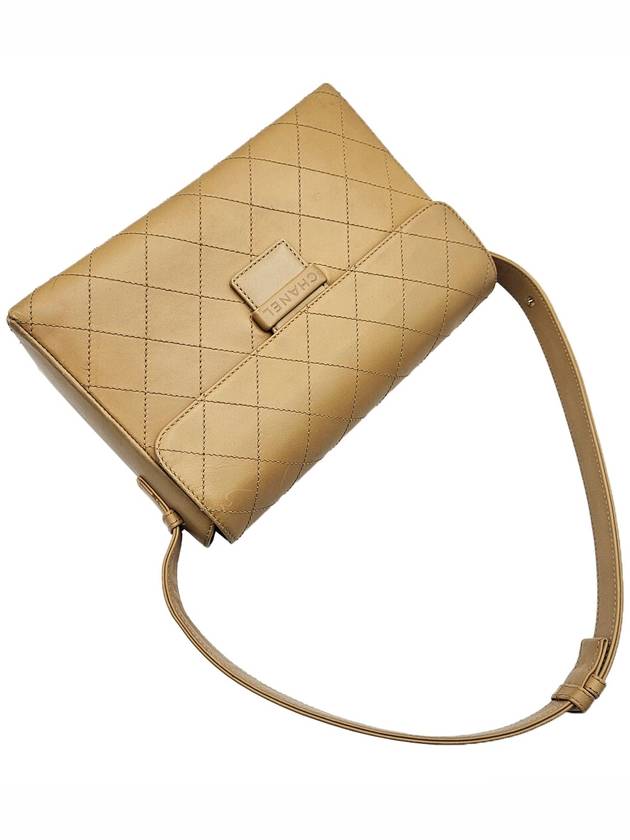 Chanel Beige Diamond Stitch Vintage Shoulder Bag No 5 - CHANEL - BALAAN 5