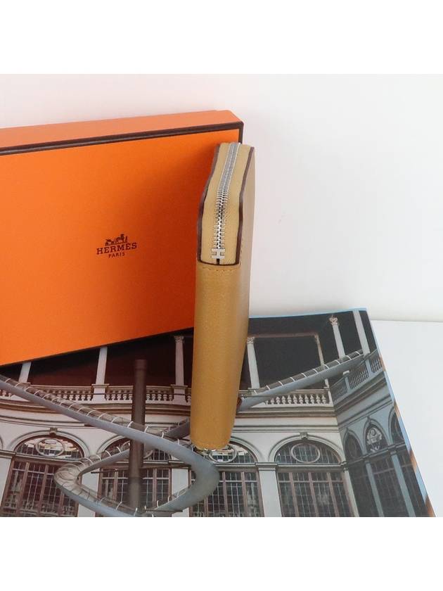 PORTEFEUILLE SILK IN COMPACT Zipper Half Wallet Caramel H085263CK AB - HERMES - BALAAN 4