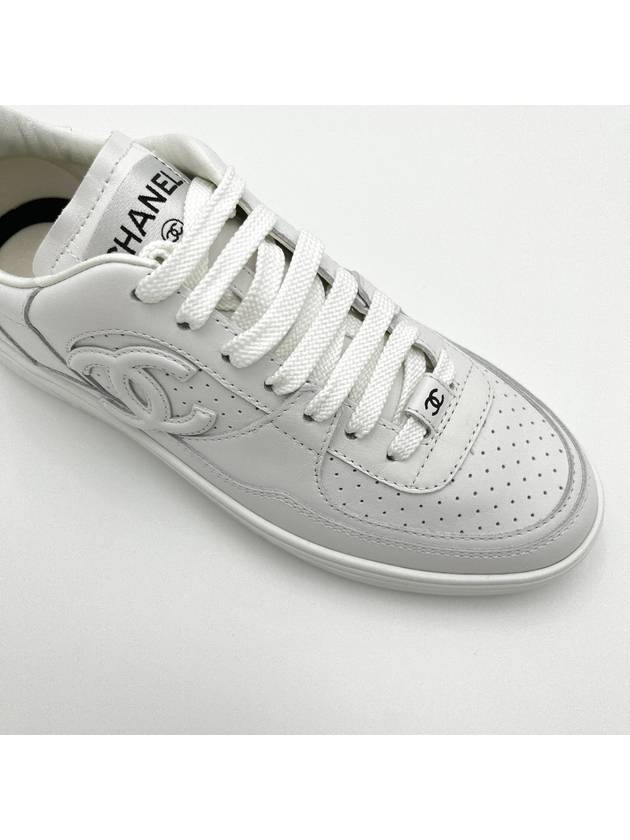 CC Logo Calfskin Low Top Sneakers White - CHANEL - BALAAN 4