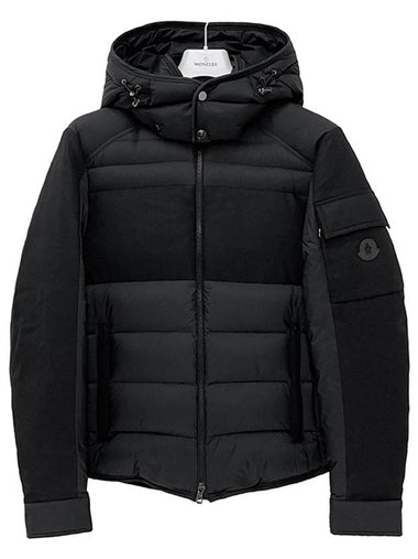 Men s Logo Patch BARBUSTEL Down Padded Jacket Black 1A00103 596K7 999 - MONCLER - BALAAN 1