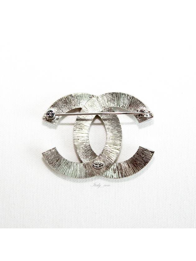 CC Strass Crystal Brooch Silver - CHANEL - BALAAN 10