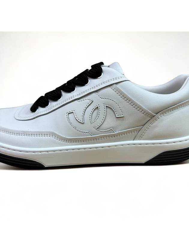 Calfskin Low Top Sneakers White - CHANEL - BALAAN 8